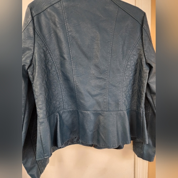BACCINI FAUX LEATHER JACKET SIZE  Large, - Picture 2 of 4
